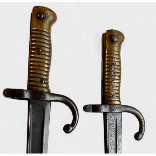 426 - Four 19th Century French bayonets, comprising two M1866 pattern Chassepot sword bayonets with ribbed... 