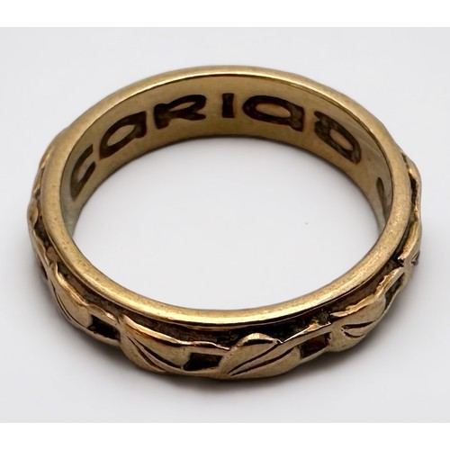 91 - A Clogau 9ct yellow Welsh gold wedding ring, 'Tree of Life', weighs 4.9 grams, in original box.
Size... 