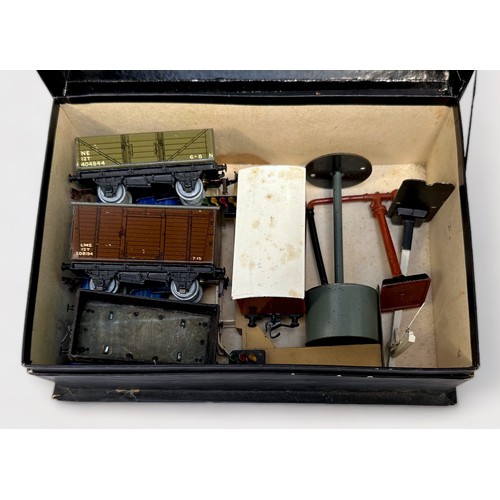 258 - A large collection boxed ‘OO’ gauge Hornby Dublo model railway, comprising, Hornby Dublo EDG7 Tank G... 