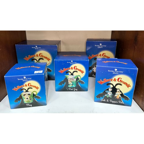 20 - Five boxed Wallace and Gromit items by Border Fine Arts, comprising salt and pepper pots, a mug, egg... 