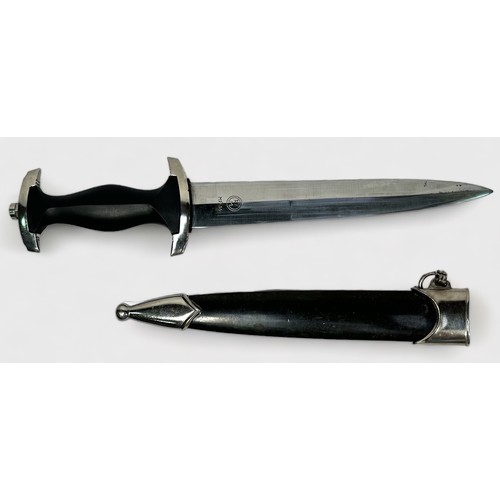 578 - A reproduction SS Dagger with 22cm double-edge blade