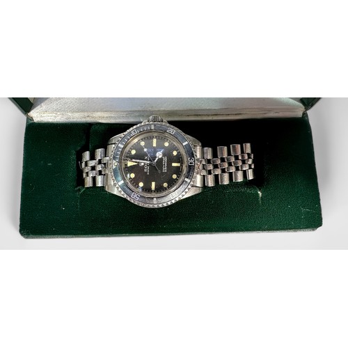 130 - A rare gents stainless steel Rolex Oyster Perpetual Submariner wristwatch, reference 5513, C.1967, t... 