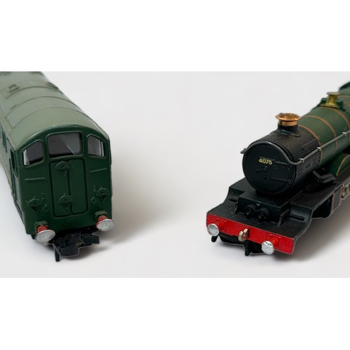 469 - Two boxed Hornby-Dublo ‘OO’ gauge Locomotives (2-Rail), comprising, 2221 4-6-0 Locomotive and Tender... 