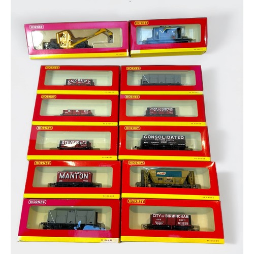 475 - Twelve various boxed Hornby ‘OO’ gauge rolling stock, wagons, vans, etc., to include, R6004 Operatin... 