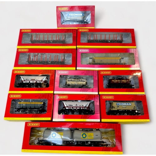 474 - Twelve various boxed Hornby ‘OO’ gauge rolling stock, goods wagons, tankers, hoppers, etc., to inclu... 