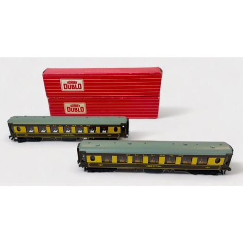 476 - A collection of fourteen boxed Hornby-Dublo chocolate & cream Pullman Cars, comprising, four 4035 ‘A... 