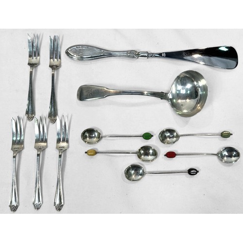 102 - A collection of assorted silver flatware comprising a Georgian ladle by Thomas Wilkes Barker, hallma... 