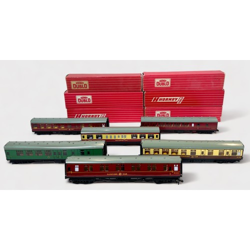 485 - Twelve various boxed Hornby-Dublo rolling stock, corridor coaches, restaurant cars, brake vans, etc.... 