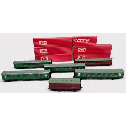 487 - Six various boxed Hornby-Dublo rolling stock, coaches, etc., comprising, 4250 (Export) S.R. Electric... 