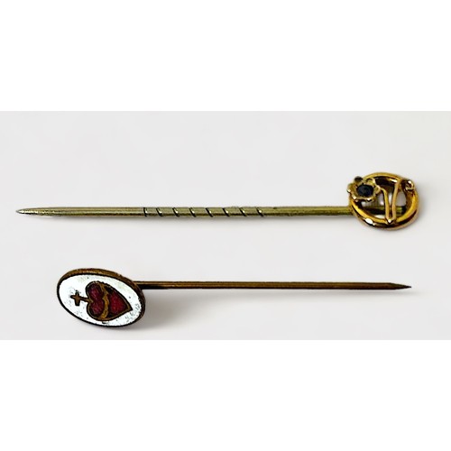 204 - A 9ct gold brooch modelled as a Kukri knife with sheath, together with a 9ct gold pin, set with a la... 