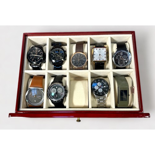 176 - Thirteen assorted gents wristwatches including a stainless steel Gucci 126.4, the textured grey dial... 