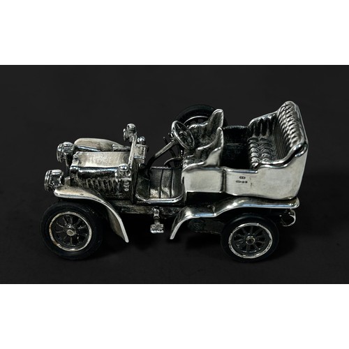 141 - A silver scale model of a classic car, possibly Rolls Royce V-8, 1905, import marks, Birmingham, 197... 