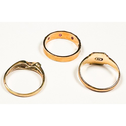 233 - A 9ct gold signet ring, together with two various dress rings, both set with red and white stones, t... 