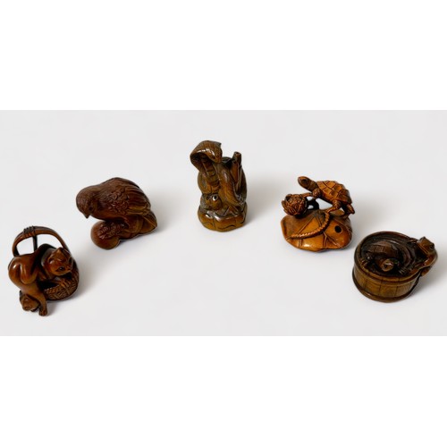 87 - Five various Japanese carved and stained boxwood Netsuke, signed, including Cobra, two kittens in a ... 