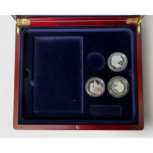 308 - Fifteen Proof Struck Silver Coins, 2006 Eightieth Birthday 1926-2006, each 28.28g, Ag .925 Silver wi... 