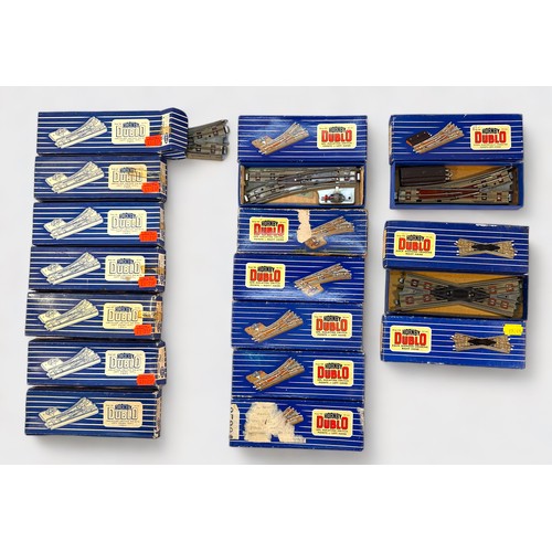 403 - A collection of various Hornby-Dublo ‘OO’ gauge track and pointwork, to include, 25 x Isolating Swit... 