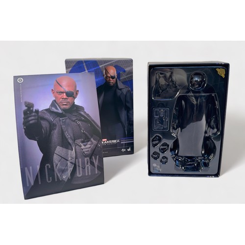 414 - A Hot Toys Marvel 1/6 scale collectible figure, ‘Nick Fury’, Captain America: The Winter Soldier, Mo... 