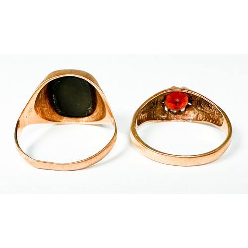 189 - Two 9ct yellow gold gents dress rings, one with square topped black onyx stone, the other set with a... 