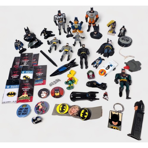 441 - A collection of assorted Batman ephemera, comprising, boxed figures, pin badges and various collecta... 