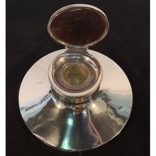 116 - A George V Silver and Tortoiseshell large capstan inkwell, the hinged cover with silver-inlaid torto... 