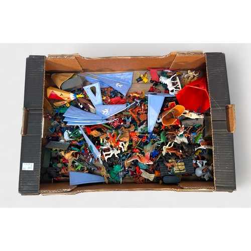 456 - A large quantity of assorted loose plastic toy figures, comprising Timpo Toys, Britains Ltd, Johillc... 