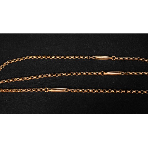 154 - A long 9ct gold continuous belcher Albert style chain, with elongated links staggered throughout and... 