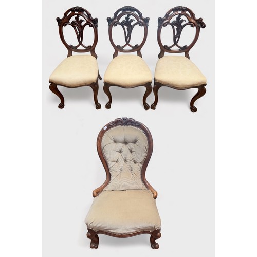 628 - A set of three good-quality Victorian walnut standard chairs, with well-carved open scrolling foliat... 