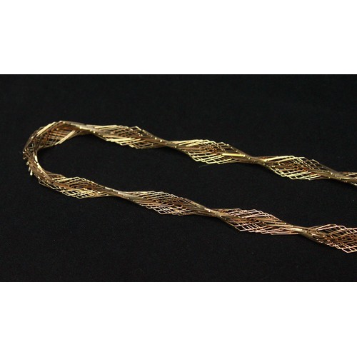 282 - A 9ct gold fine twisted chain link necklace, gross weight approximately 10.6g, in lined and branded ... 