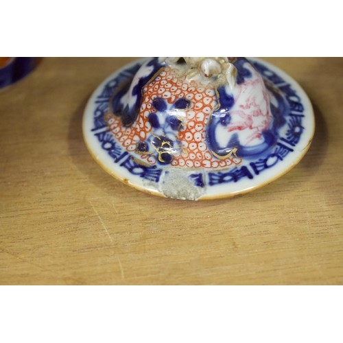 18 - A collection of assorted Oriental and Oriental style ceramics including a Chinese blue and white tea... 