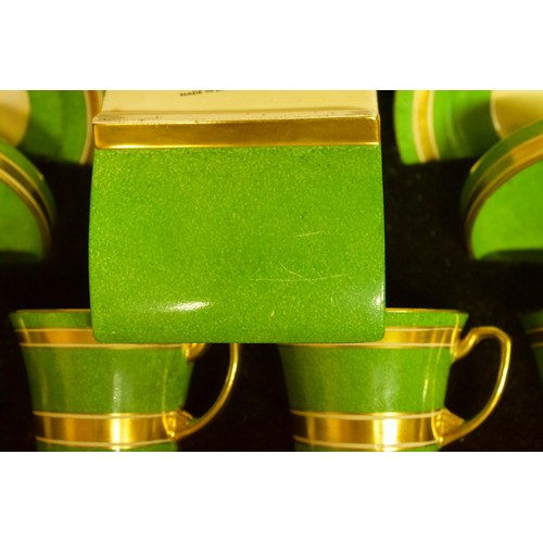 10 - 1930s Crown Devon Fieldings 'Art Deco' coffee set, decorated with mottled green grounds and horizont... 