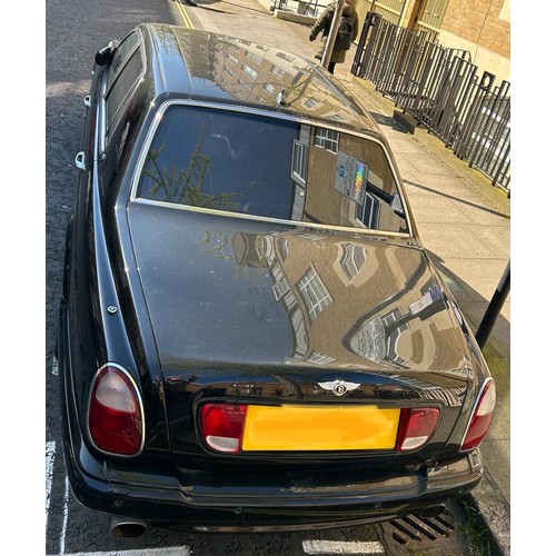1 - Bentley Arnage R, 6750cc V8 Twin Turbo, Black coachwork with matching black leather upholstery and w... 