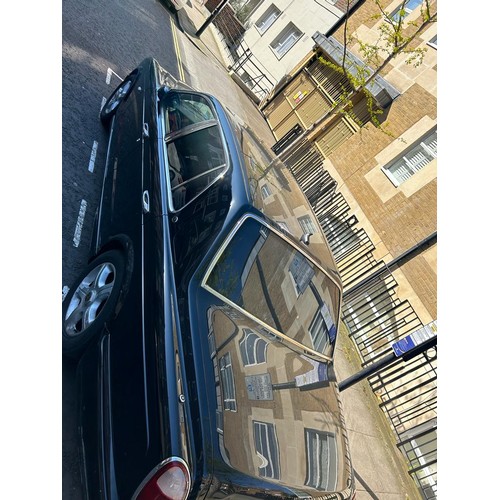 1 - Bentley Arnage R, 6750cc V8 Twin Turbo, Black coachwork with matching black leather upholstery and w... 