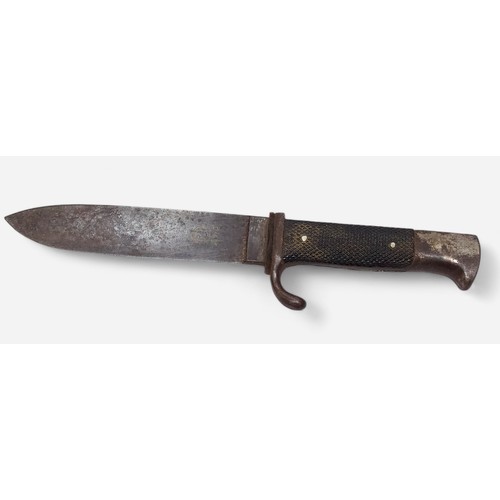 435 - A German Third Reich Hitler Youth dagger / Hitlerjugend Fahrtenmesser, Transitional Model 1933, by E... 