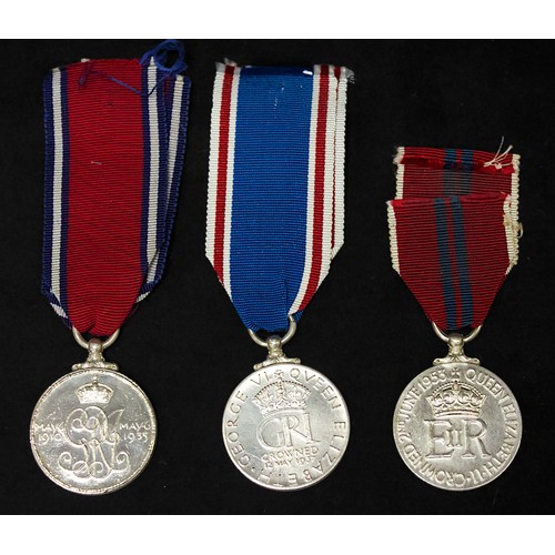 359 - King George V & Queen Mary Silver Jubilee Medal, George VI Queen Elizabeth Coronation Medal 1937 and... 