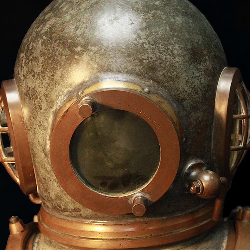 65 - A FINE 12-BOLT DIVING HELMET BY SIEBE GORMAN, CIRCA 1950 numbered 19685 (matching on faceplate and i... 