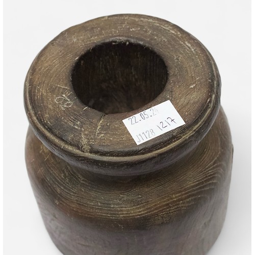 67 - (WITH CERTIFICATE) HMS Invincible 1744 Interest: A wooden ramrod head recovered from the wreck of sh... 