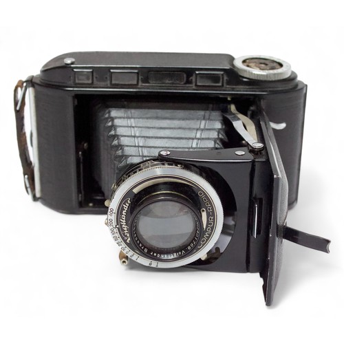 550 - A Voigtlander Bessa RF camera with Helomar F3.5/105mm lens and Compur-Rapid shutter