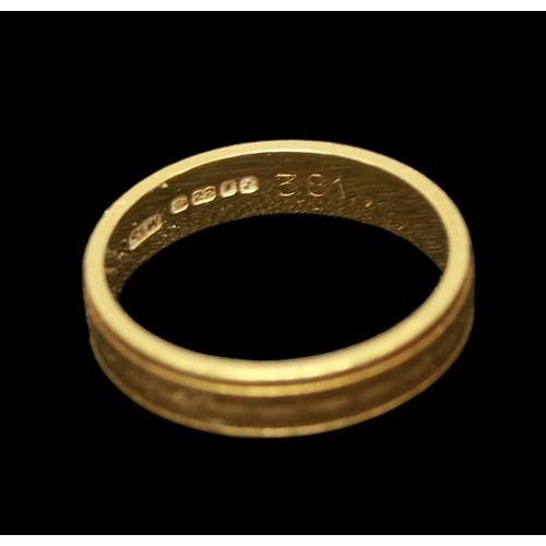 324 - A 22ct ‘fancy’ wedding band, gross weight approximately 3.8g