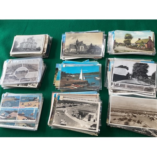 563 - More than 300 postcards of Hayling Island – mainly standard size, many older but a high number from ... 