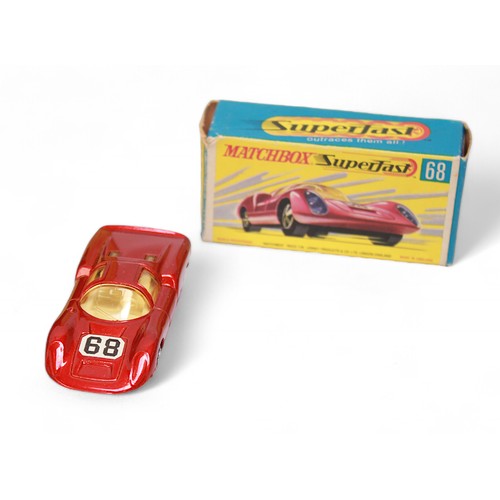 424 - Two boxed Matchbox die-cast scale model vehicles, comprising 1-75 Superfast Porsche 910, no. 68, and... 