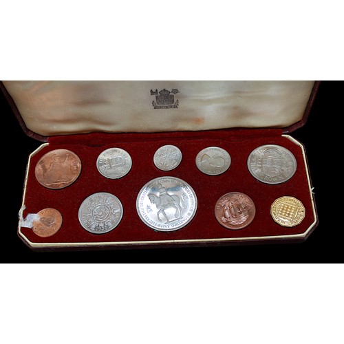 876 - A Royal Mint 1953 UK Queen Elizabeth II Coronation ten-coin proof specimen set in the original fitte... 