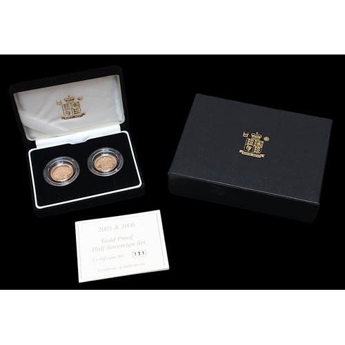 670 - Two ERII Half Sovereigns, 2005 and 2006, proof struck, Fourth Portrait after Ian Rank-Broadley, the ... 