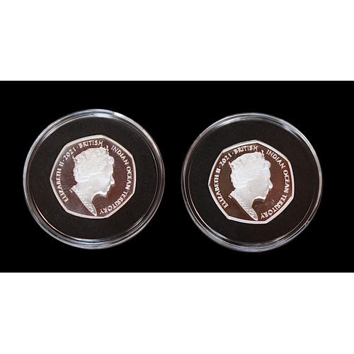 870 - Two limited edition Pobjoy Mint proof sterling silver Father Christmas 50p coins, in clear plastic c... 