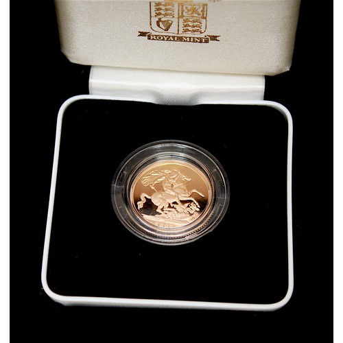 697 - The 2003 United Kingdom Gold Proof Sovereign, Fourth Portrait ERII after Ian Rank-Broadley, rev. Geo... 