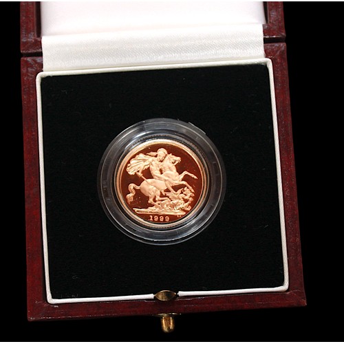 716 - The 1999 Gold Proof Sovereign, Royal Mint, 5747/10000, 4th portrait of ERII by IRB, rev G&D, in plas... 