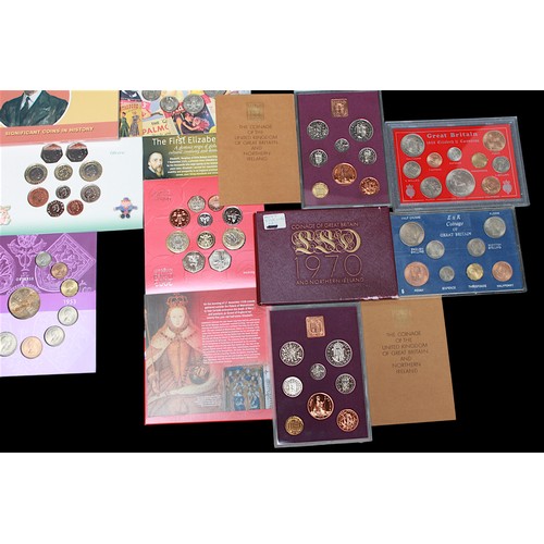 738 - Various Royal Mint United Kingdom Proof Sets and standard Uncirculated Annual Coin sets including 20... 