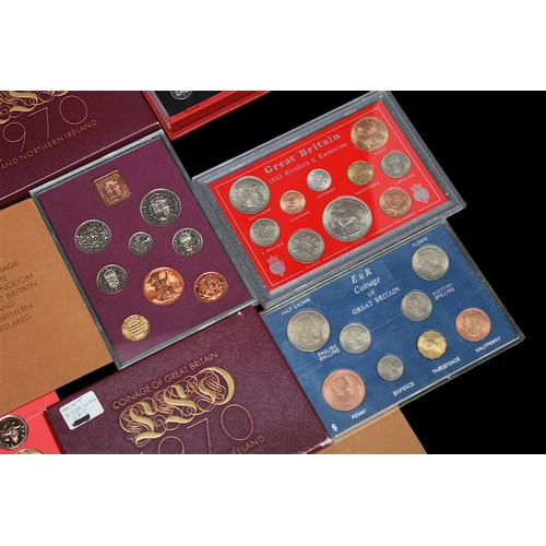 738 - Various Royal Mint United Kingdom Proof Sets and standard Uncirculated Annual Coin sets including 20... 