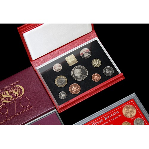 738 - Various Royal Mint United Kingdom Proof Sets and standard Uncirculated Annual Coin sets including 20... 