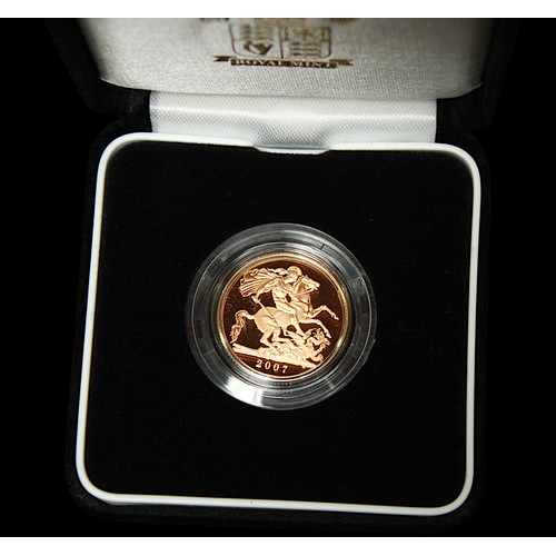 757 - A Royal Mint ERII 2007 22ct gold proof struck Sovereign, IRB portrait, gross weight approximately 7.... 