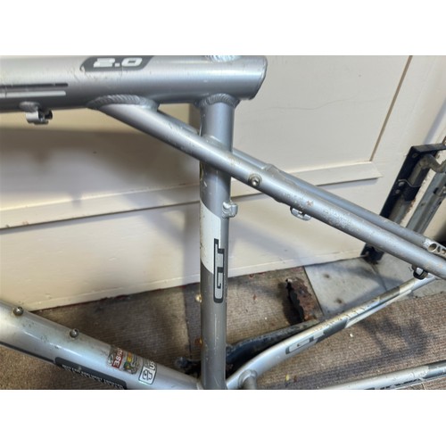 249 - A collection of 6 bike frames, various examples including MBK racing and Raleigh (in need of -re-chr... 